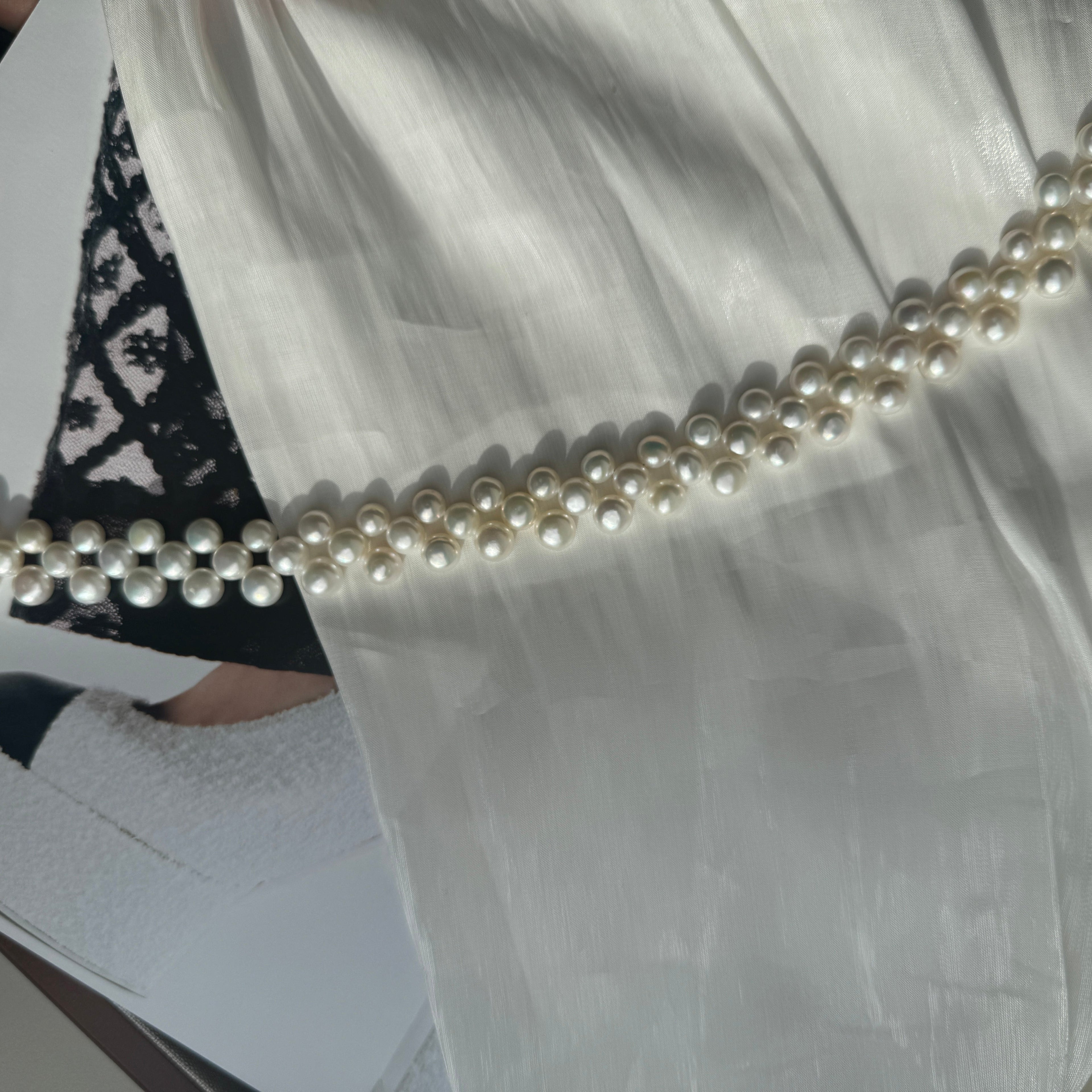 Collier à trois rangs de perles d’eau douce, fait main et vintage